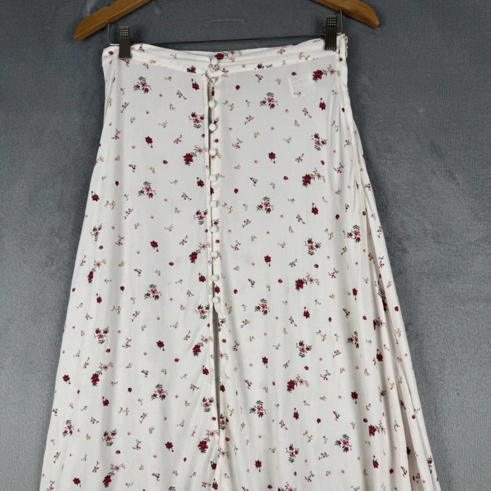 Divided Floral Button-Down Skirt Small